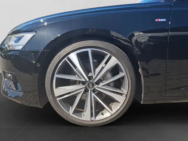 Audi A6 view 7