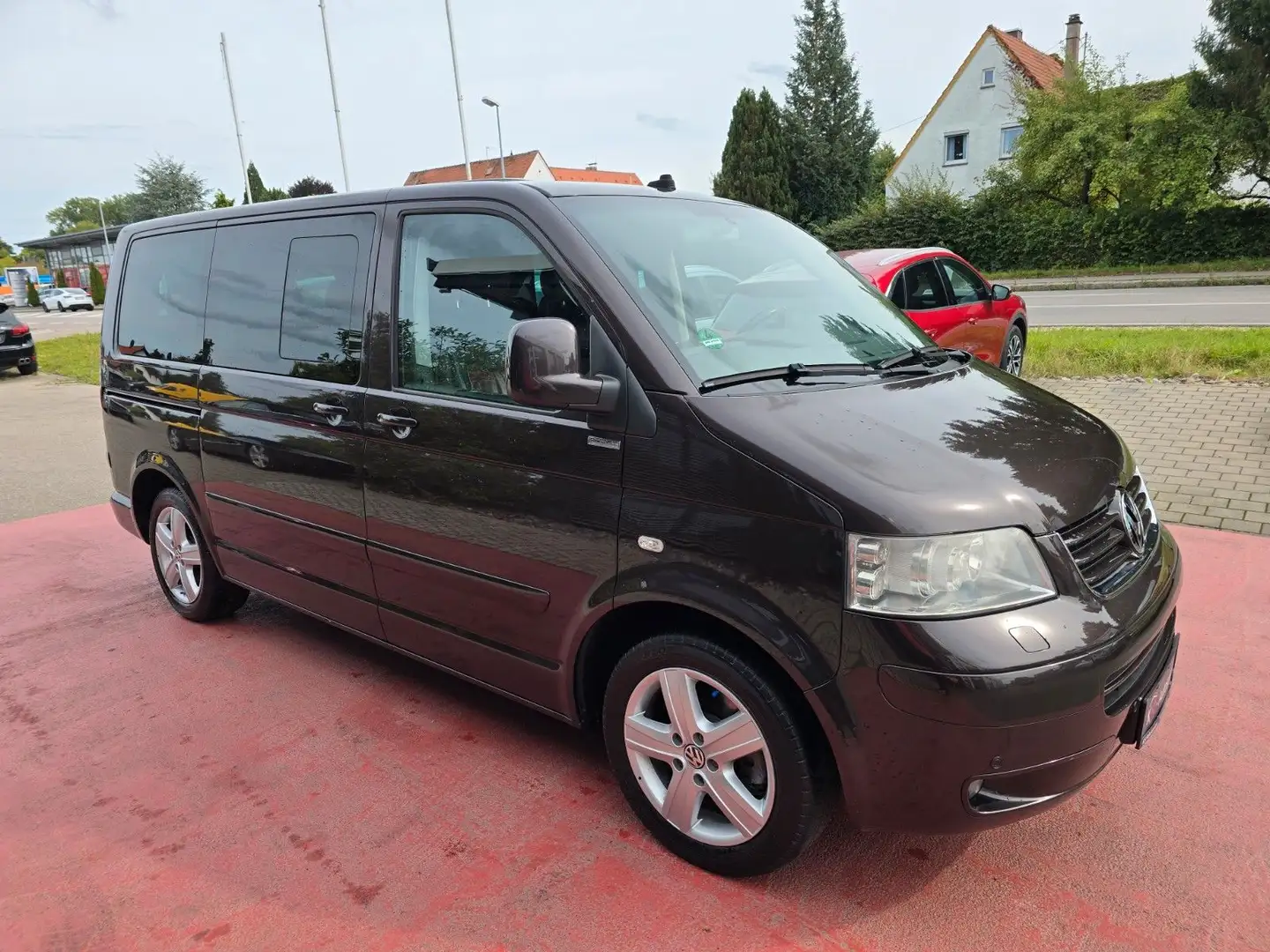 Volkswagen T5 Multivan T5  Multivan Sport Edition "Xenon/Navi/Leder" Mauve - 2