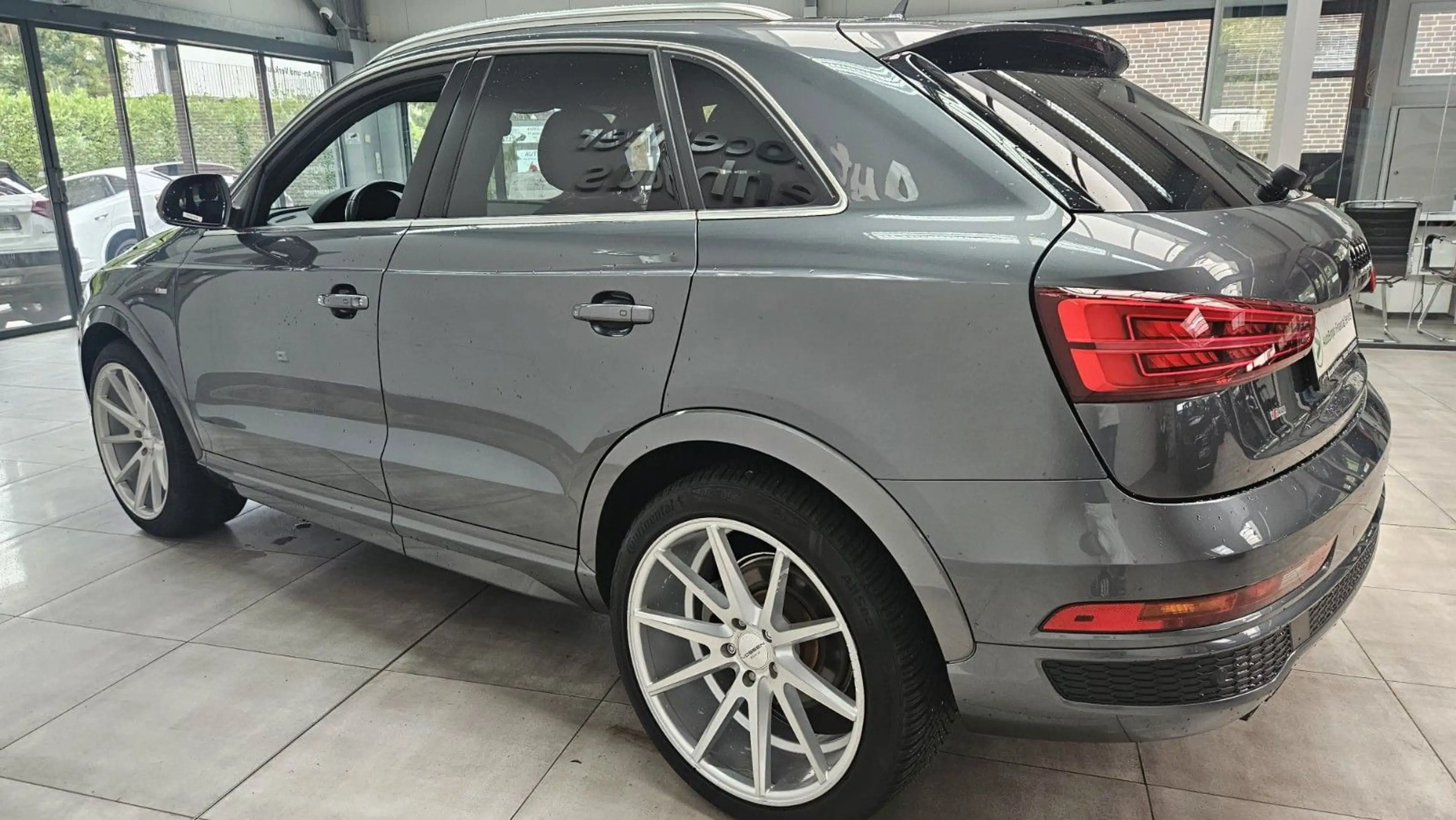Audi Q3 1.4TSI S-Line sport Navi LED Alcantara 20Zoll — photo 8