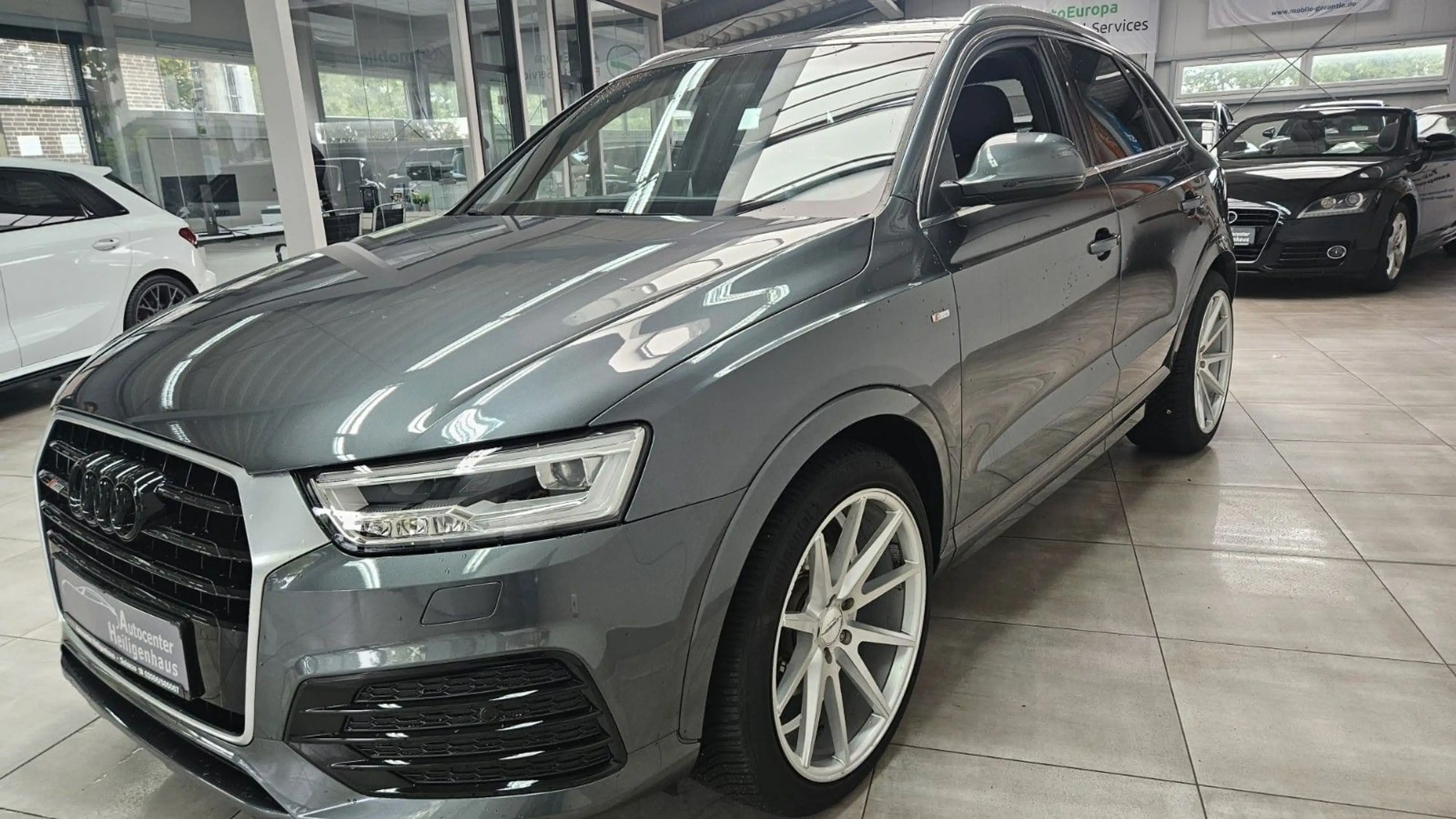 Audi Q3 1.4TSI S-Line sport Navi LED Alcantara 20Zoll — photo 9