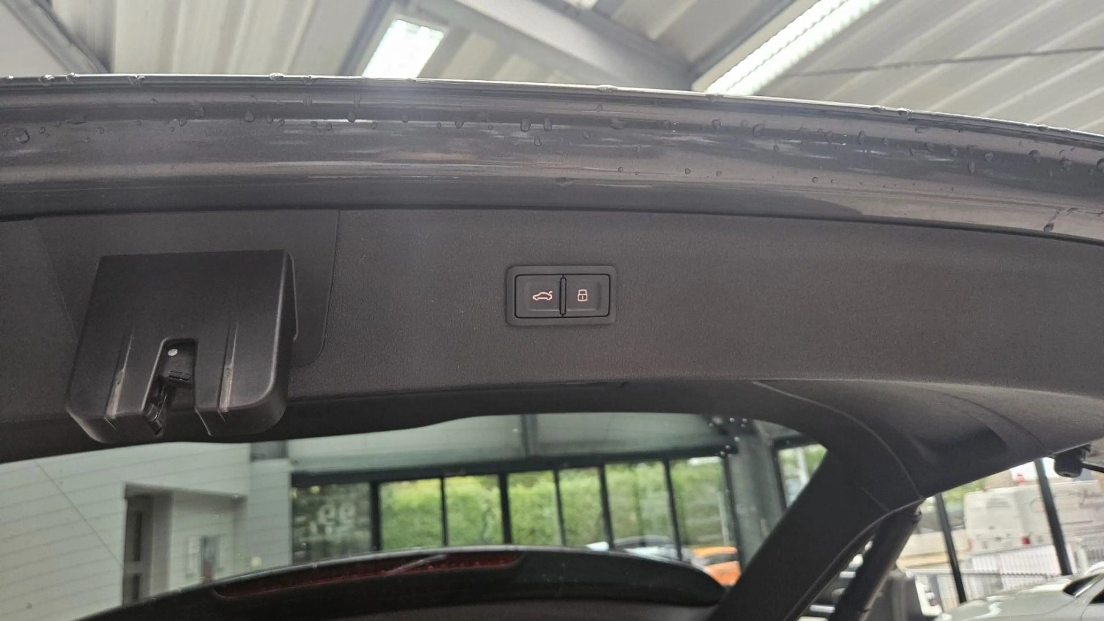 Audi Q3 1.4TSI S-Line sport Navi LED Alcantara 20Zoll — photo 7