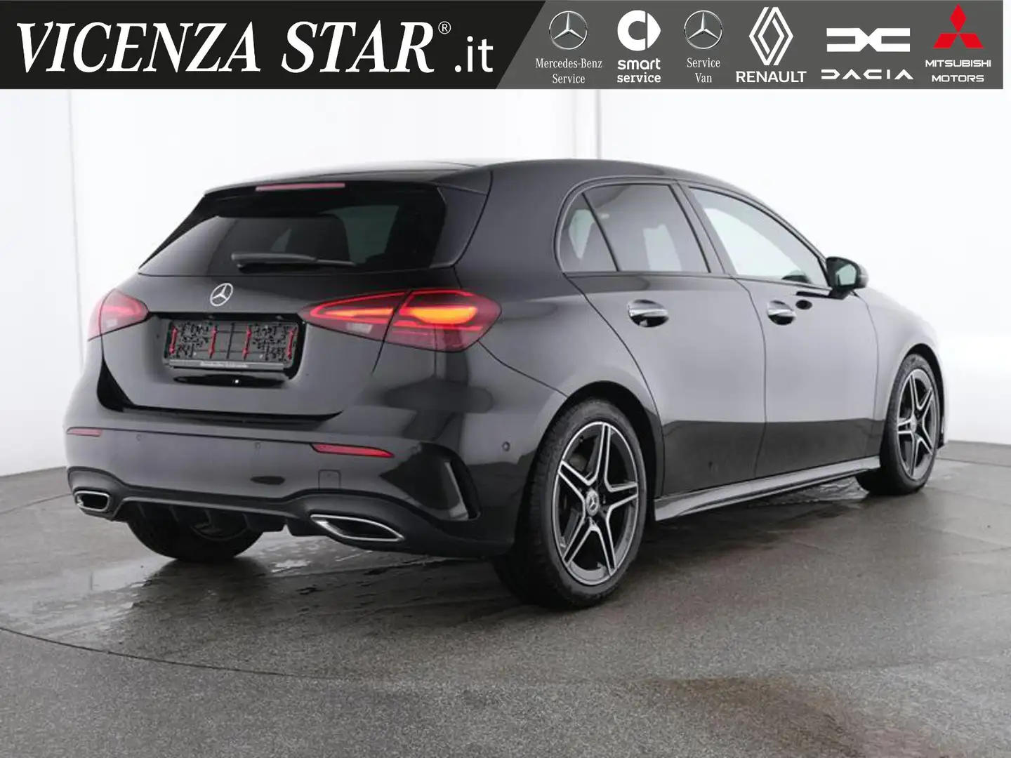 Mercedes-Benz A 220 d AMG ADVANCED PREMIUM Nero - 2