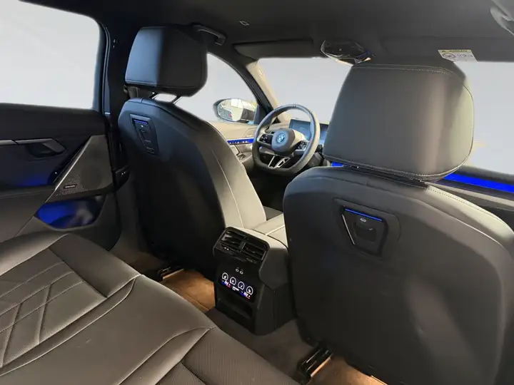 BMW 2026, foto 11