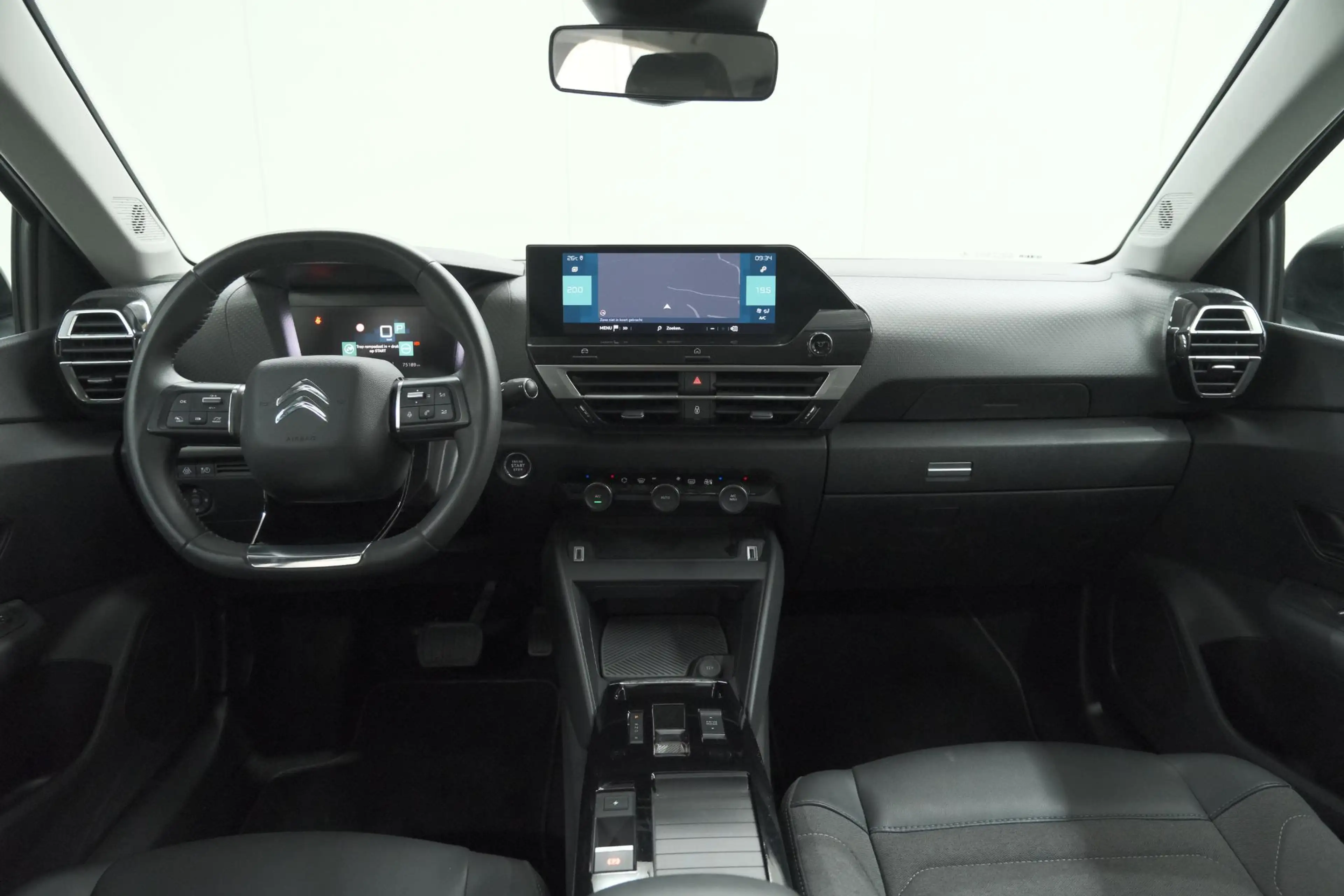 Citroen E-C4 Electric Feel Pack 50 kWh | Camera | Head-Up Display | Navi — photo 2