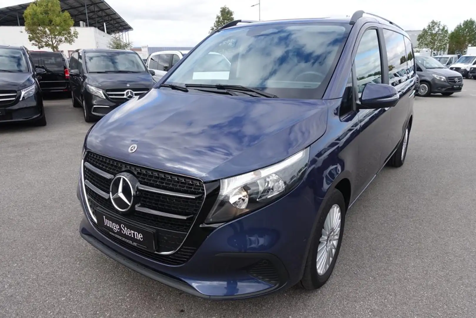 Mercedes-Benz V 220 d MOPF kompakt Distronic AHK2,5t Blau - 2