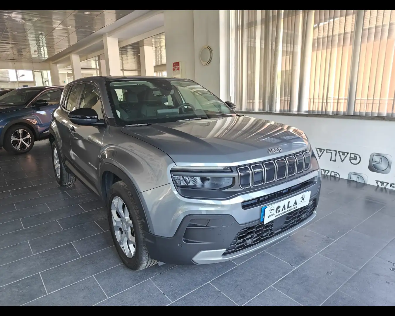 Jeep Avenger 1.2 turbo Altitude fwd 100cv Grigio - 1