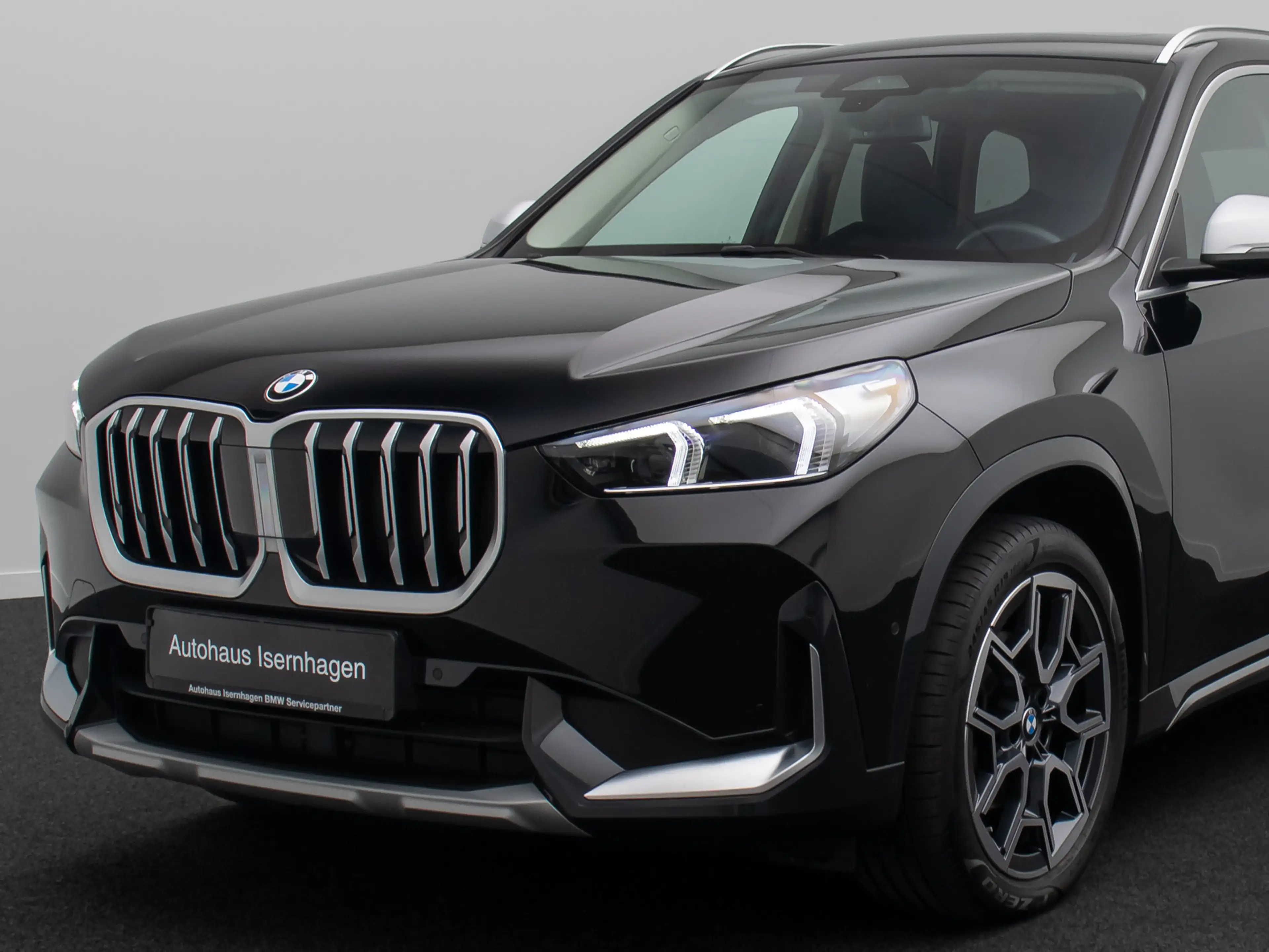 BMW X1 xLine Kamera H K AHK DAB Panorama 19 — photo 17