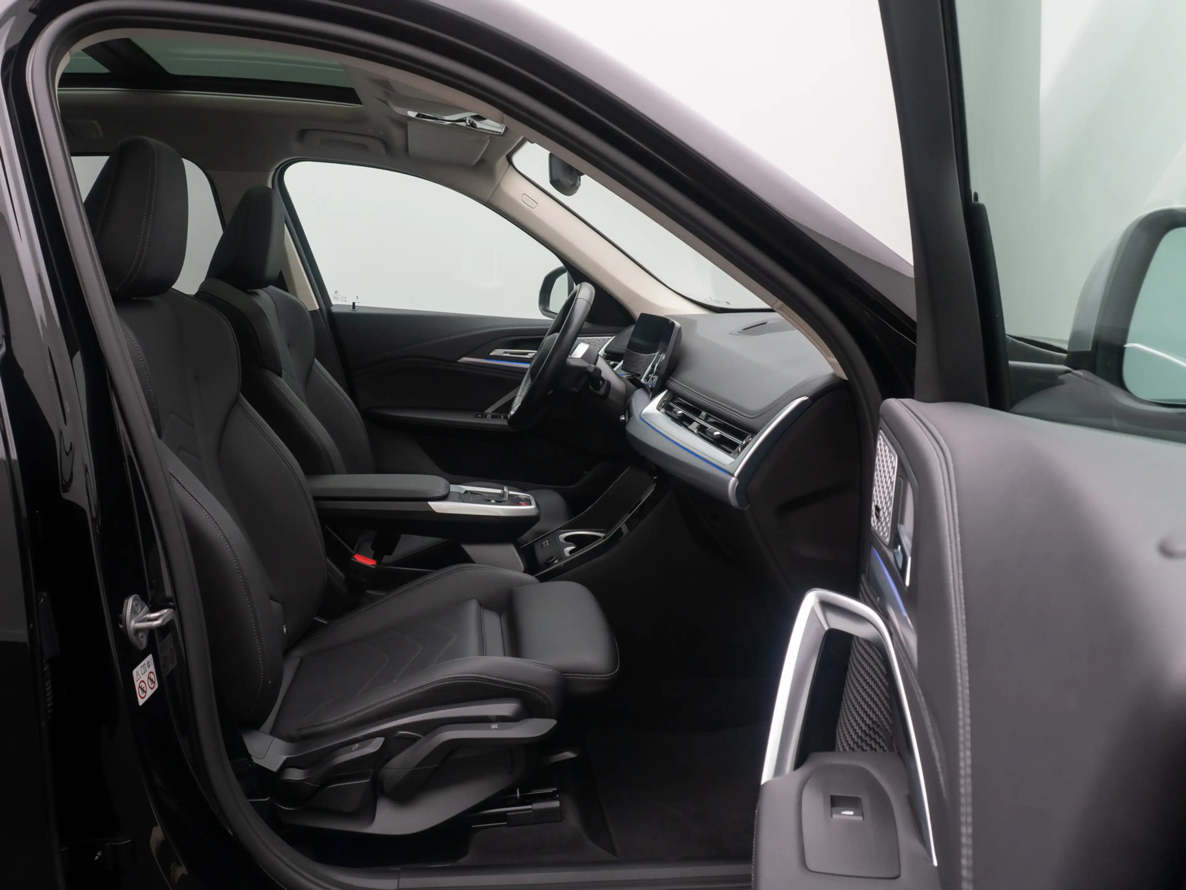 BMW X1 xLine Kamera H K AHK DAB Panorama 19 — photo 24