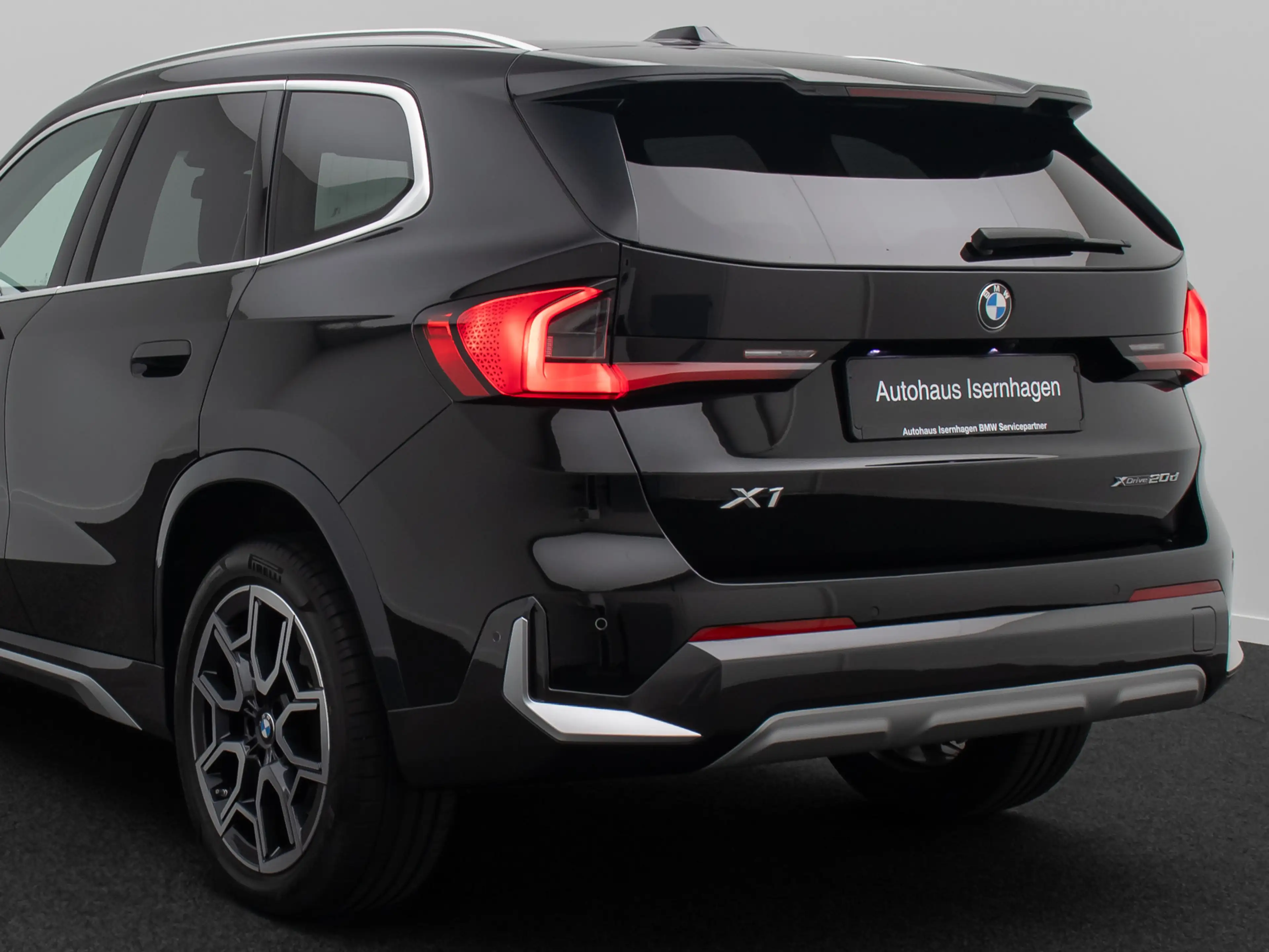 BMW X1 xLine Kamera H K AHK DAB Panorama 19 — photo 16