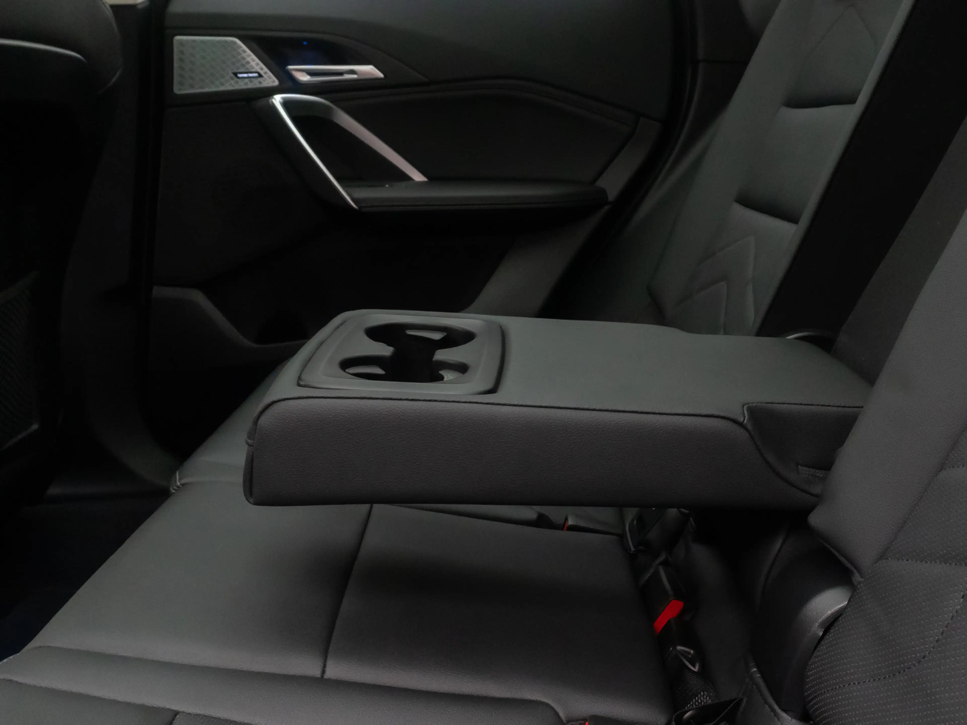 BMW X1 xLine Kamera H K AHK DAB Panorama 19 — photo 27