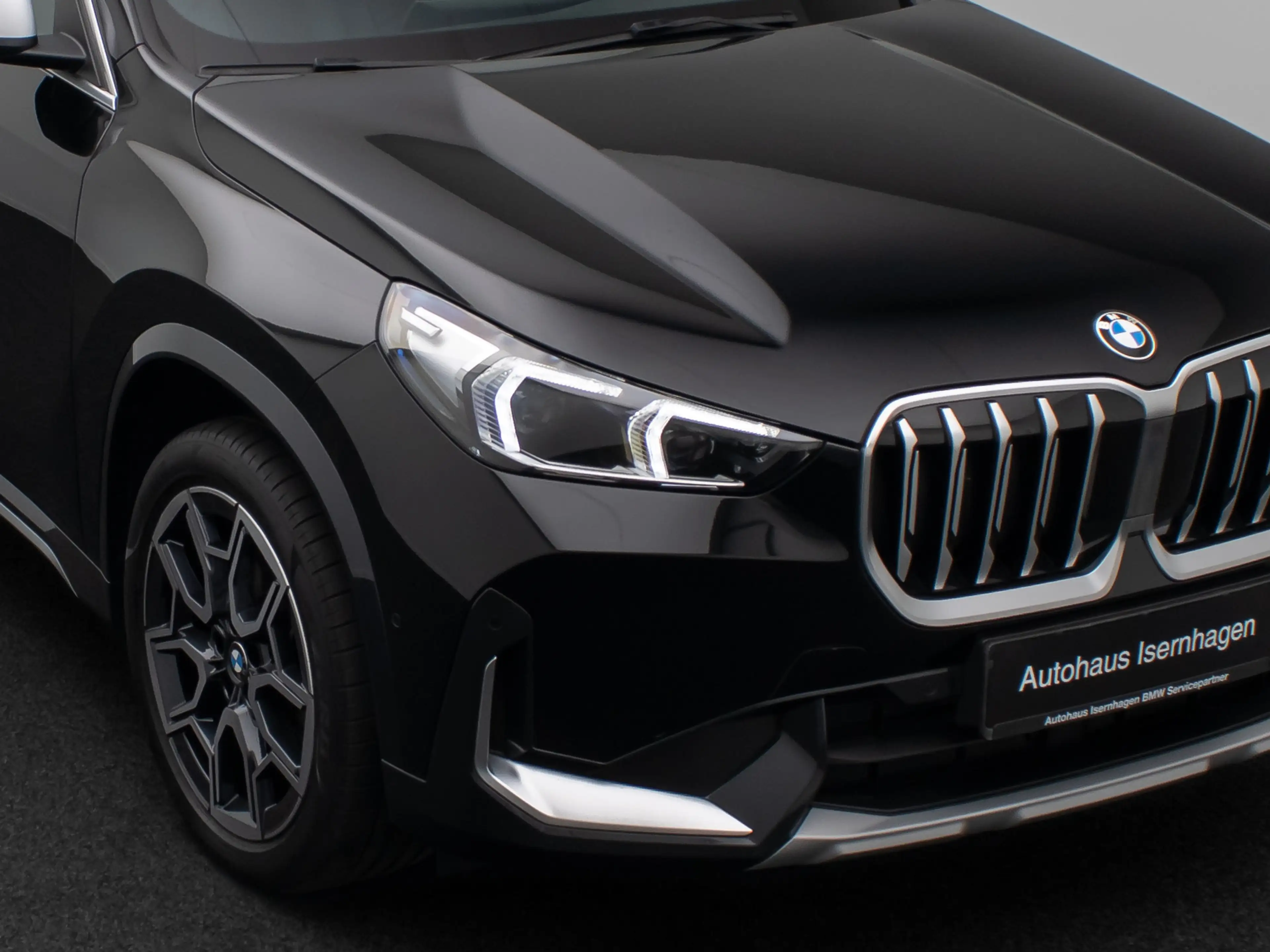 BMW X1 xLine Kamera H K AHK DAB Panorama 19 — photo 18