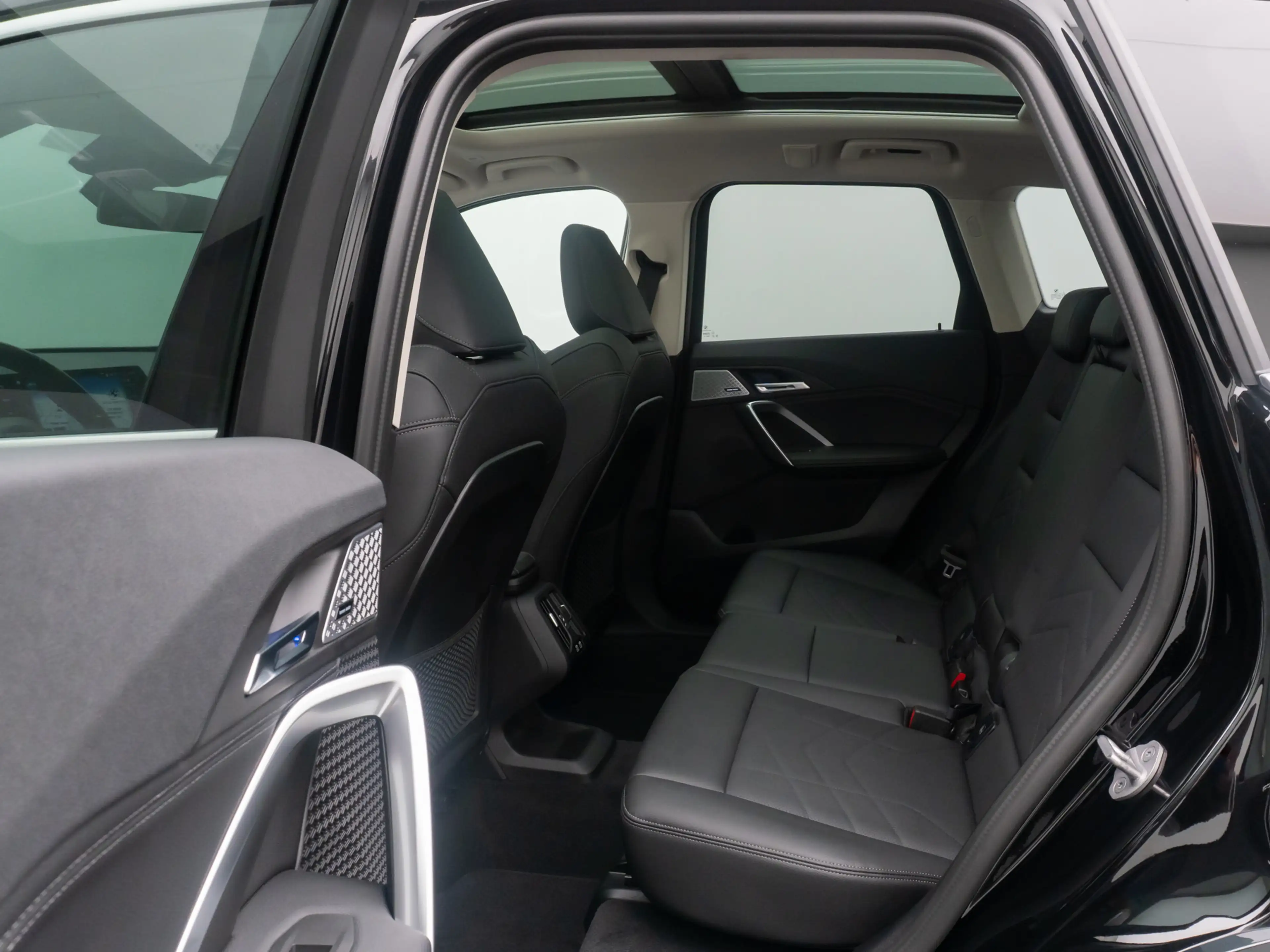 BMW X1 xLine Kamera H K AHK DAB Panorama 19 — photo 25