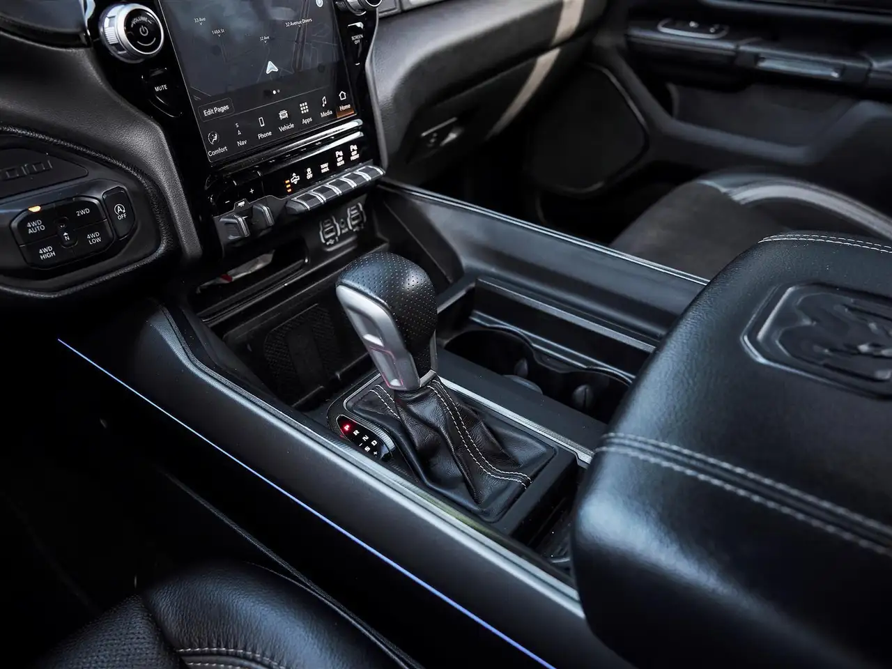 RAM 1500 снимка RAM 1500