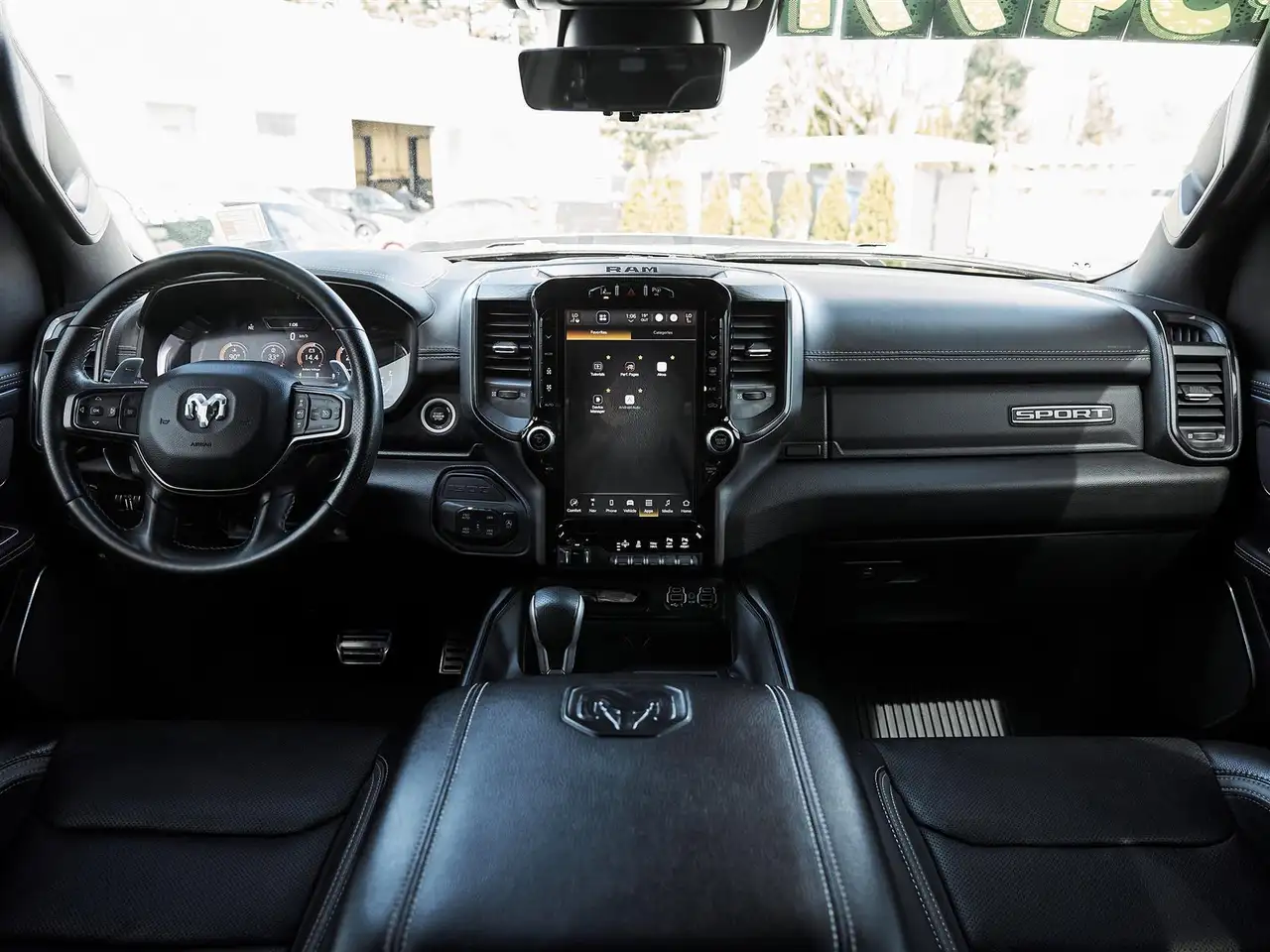 RAM 1500 снимка RAM 1500