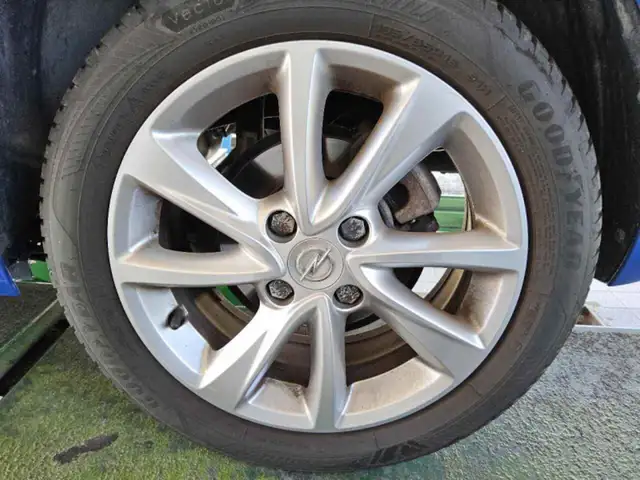Opel Corsa view 12