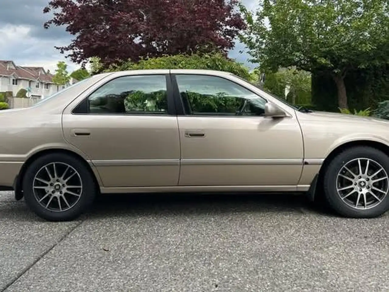 Toyota Camry photo Toyota Camry