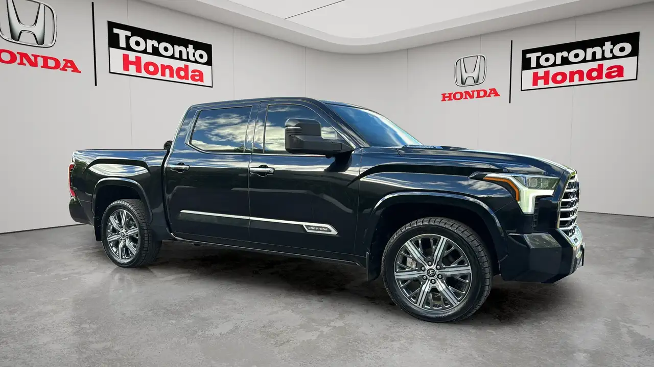 Toyota Tundra снимка Toyota Tundra