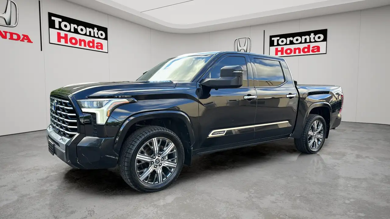 Toyota Tundra снимка Toyota Tundra