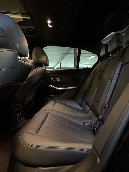 BMW 330 3-serie 330i M Sport|Full option — photo 27