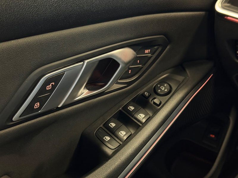 BMW 330 3-serie 330i M Sport|Full option — photo 19