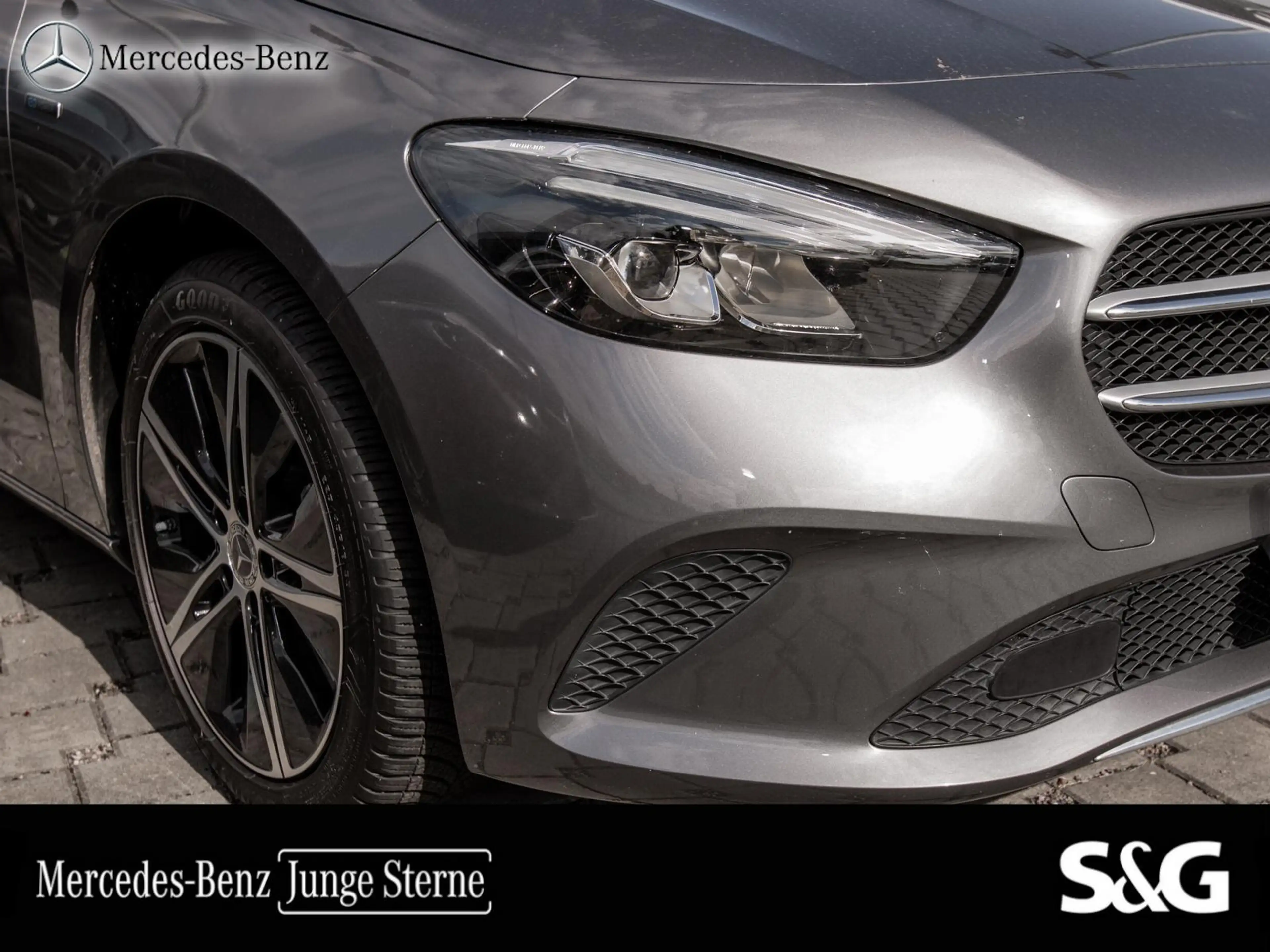 Mercedes-Benz B 250 e Progressive RüKam+Totwink+Pano+LED+MBUX — photo 3