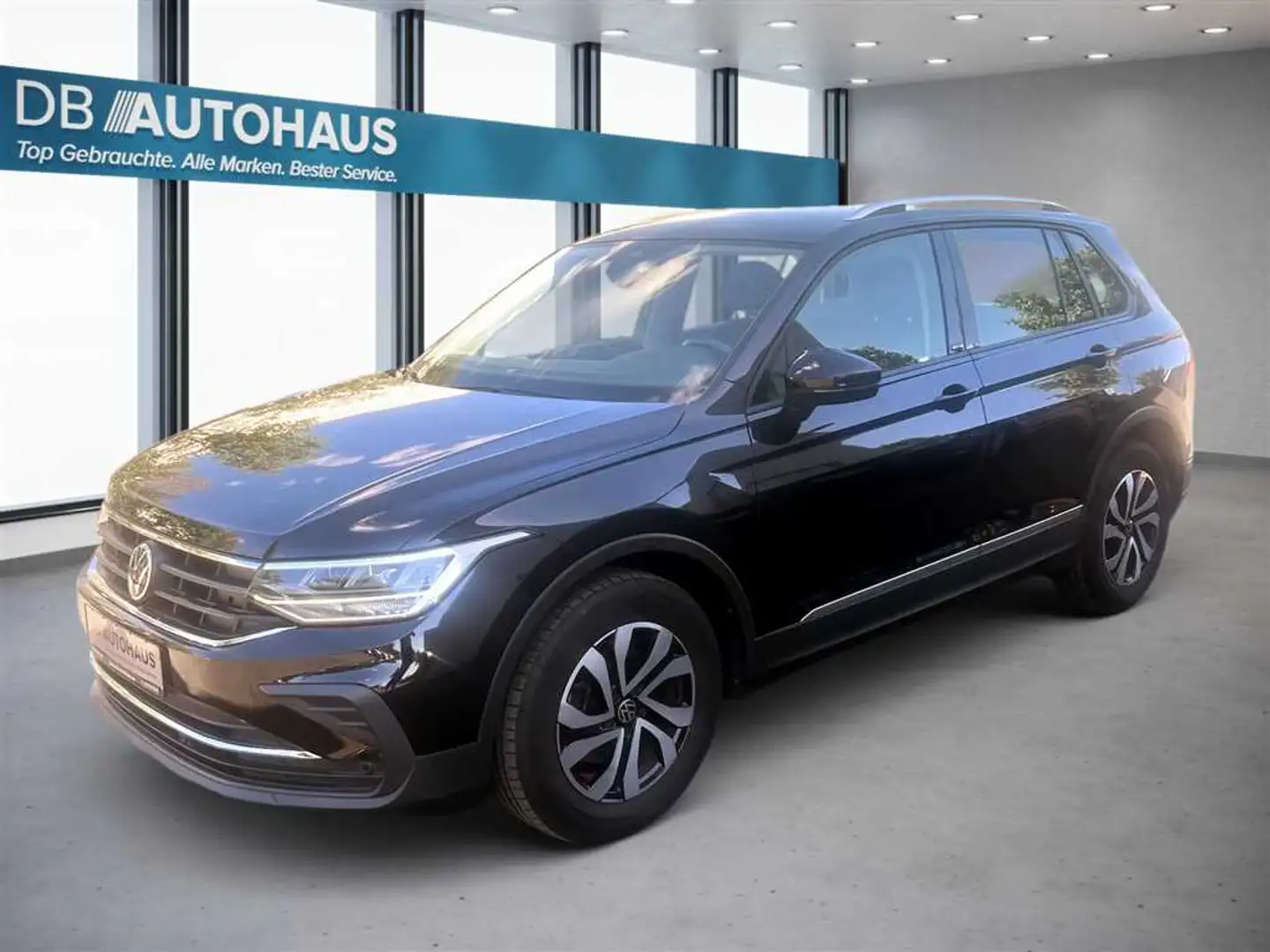 Volkswagen Tiguan Active 1.5 TSI Schwarz - 1