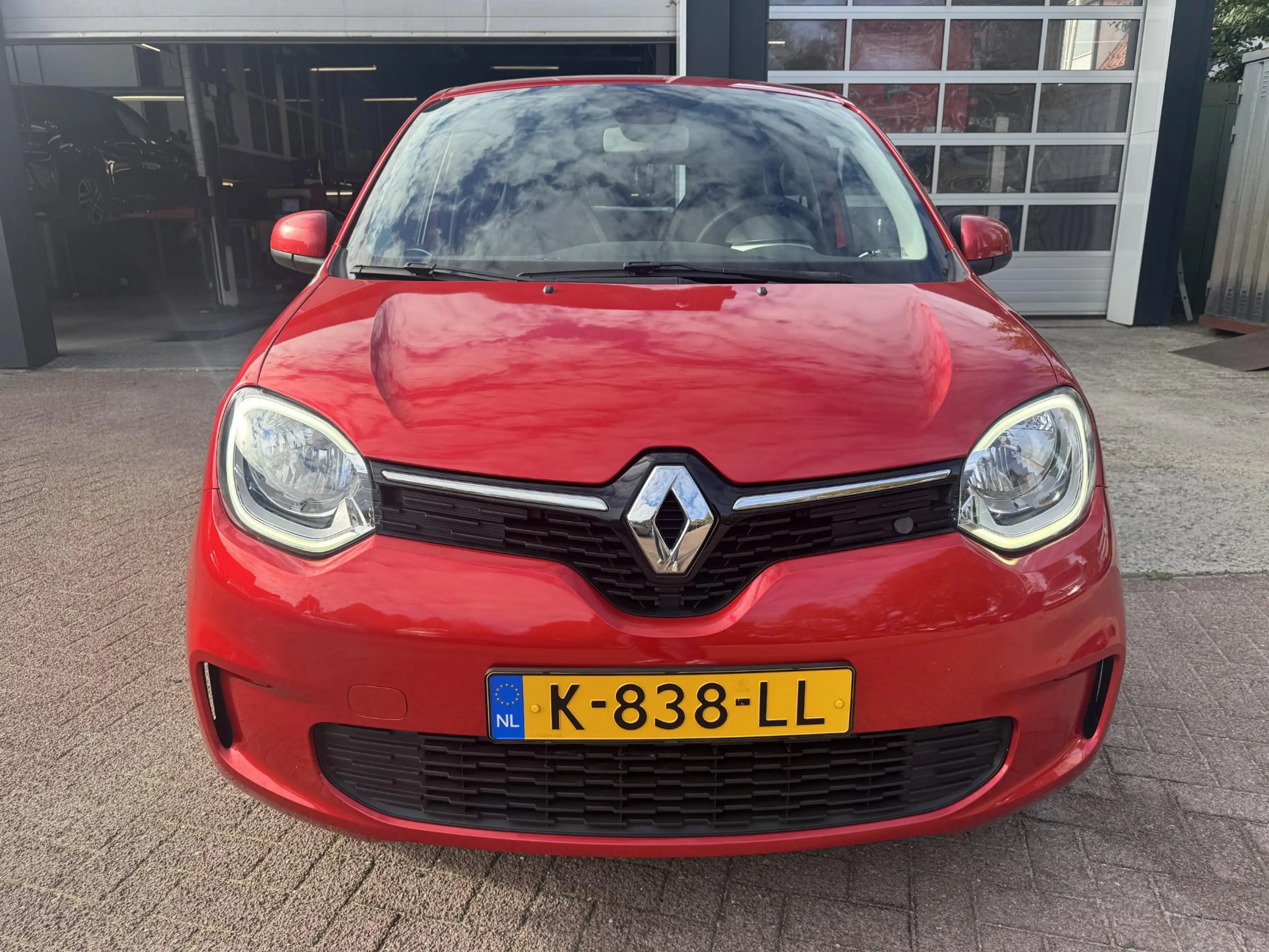 Renault Twingo 1.0 SCe Collection — photo 2
