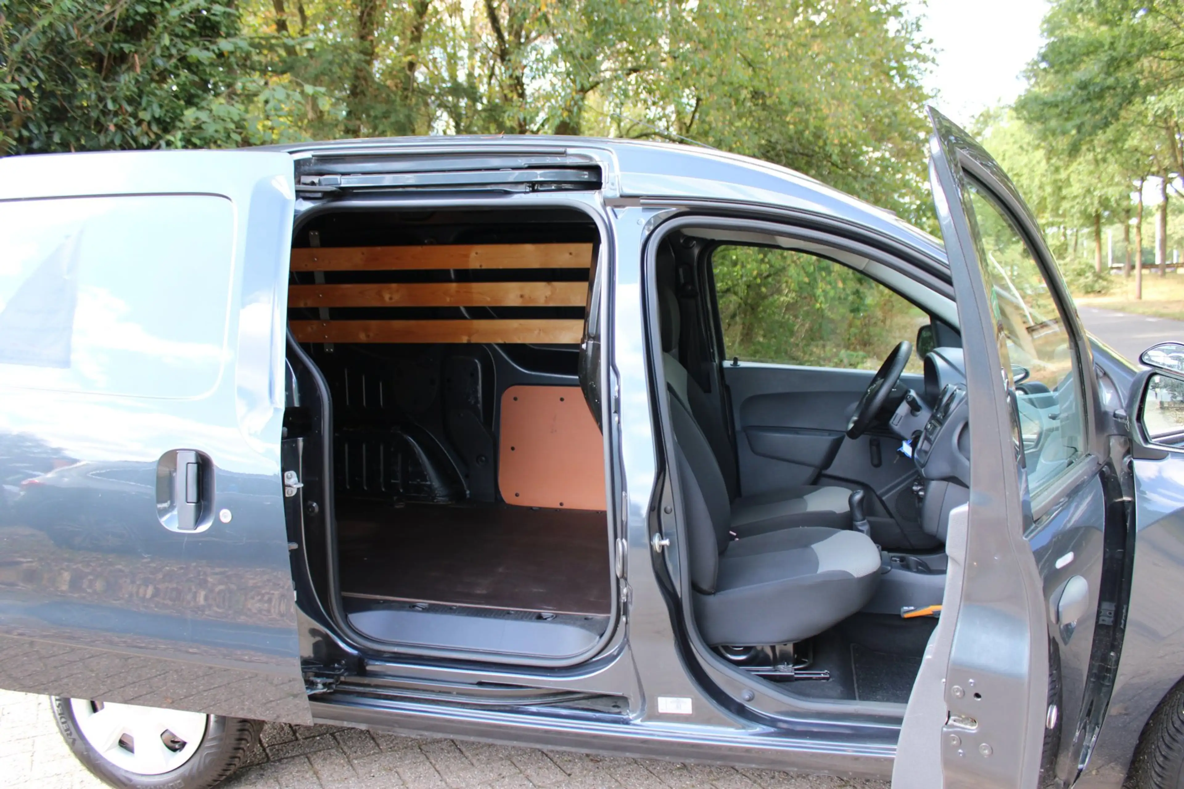 Dacia Dokker 1.6 MPI 100 Access — photo 3