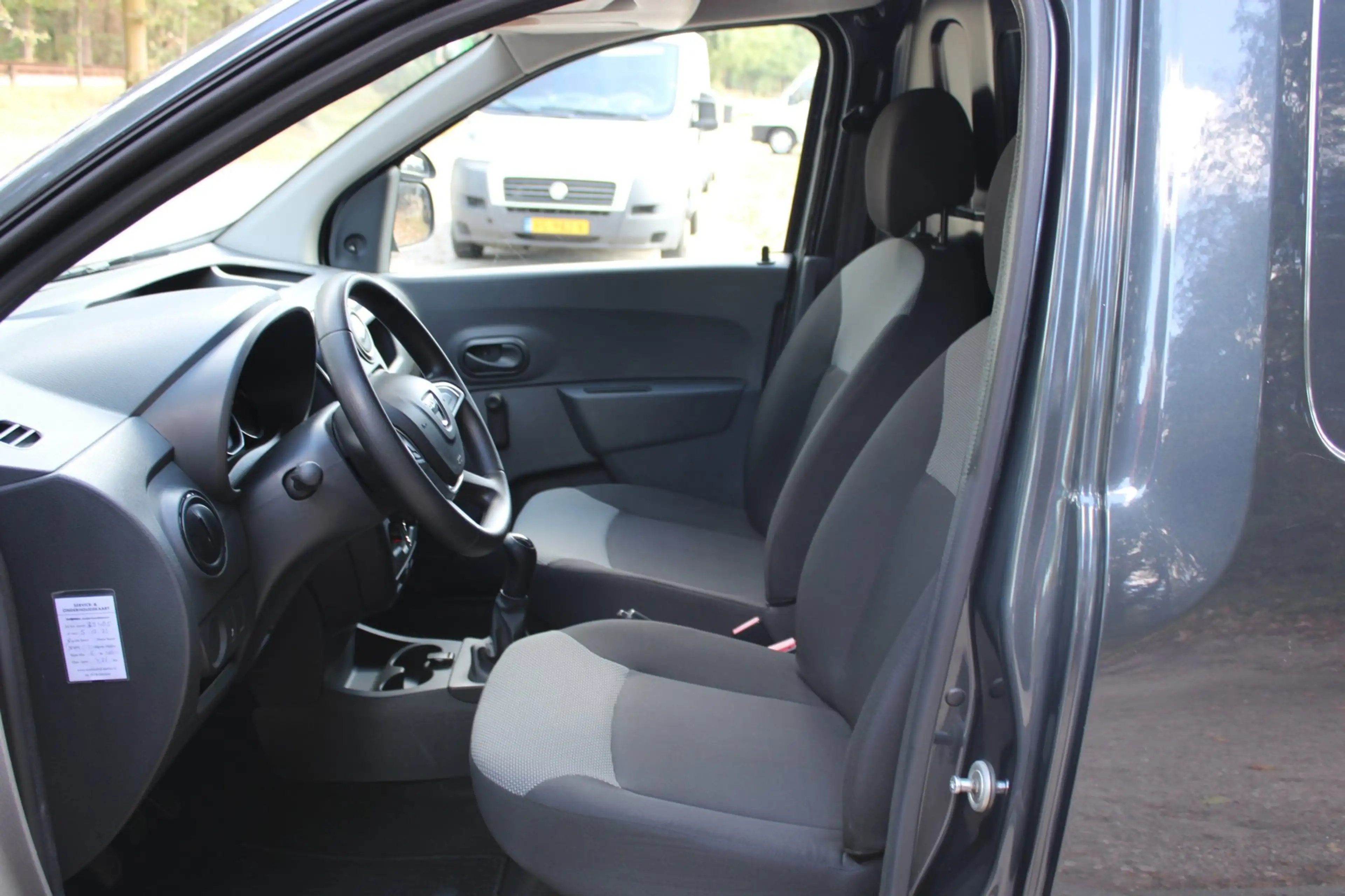 Dacia Dokker 1.6 MPI 100 Access — photo 12