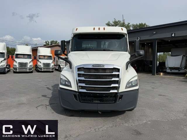 2020 Freightliner Cascadia