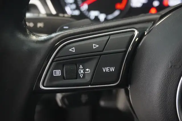 Audi A4 view 12
