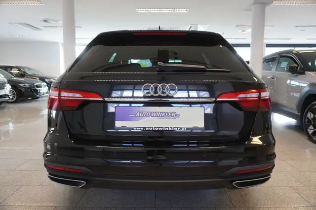 Audi A4 view 6