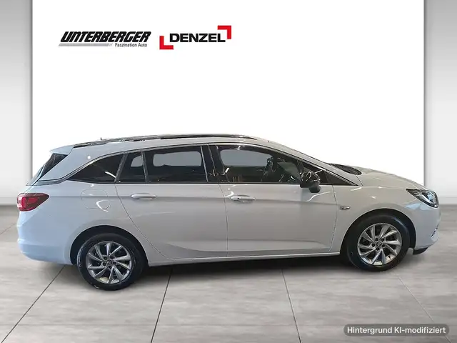 Opel Astra view 2