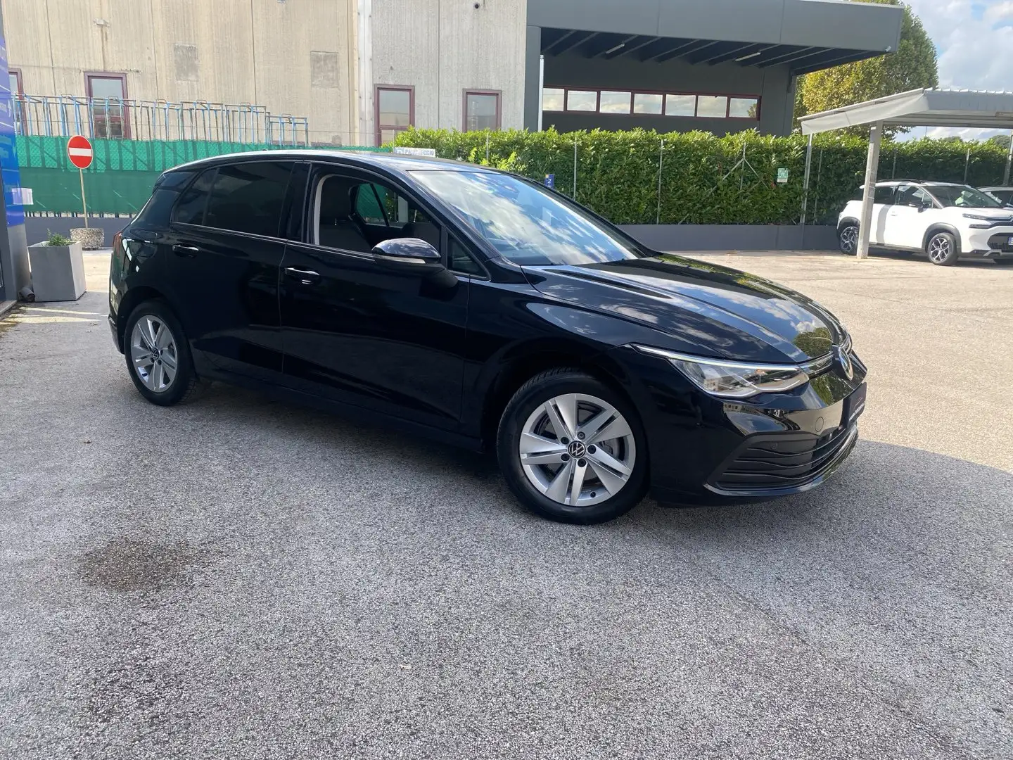 Volkswagen Golf Golf 2.0 TDI DSG SCR Life Zwart - 1