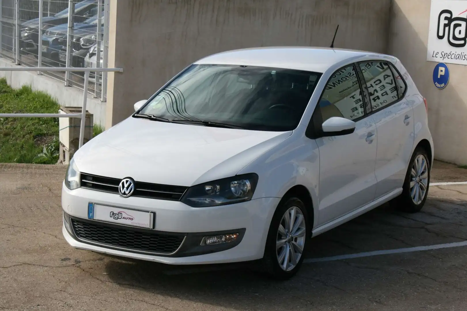 Volkswagen Polo 1.6 TDI 90CH FAP TRENDLINE 5P Blanc - 1