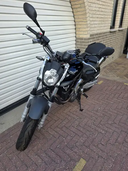 Yamaha MT-03 - foto 5