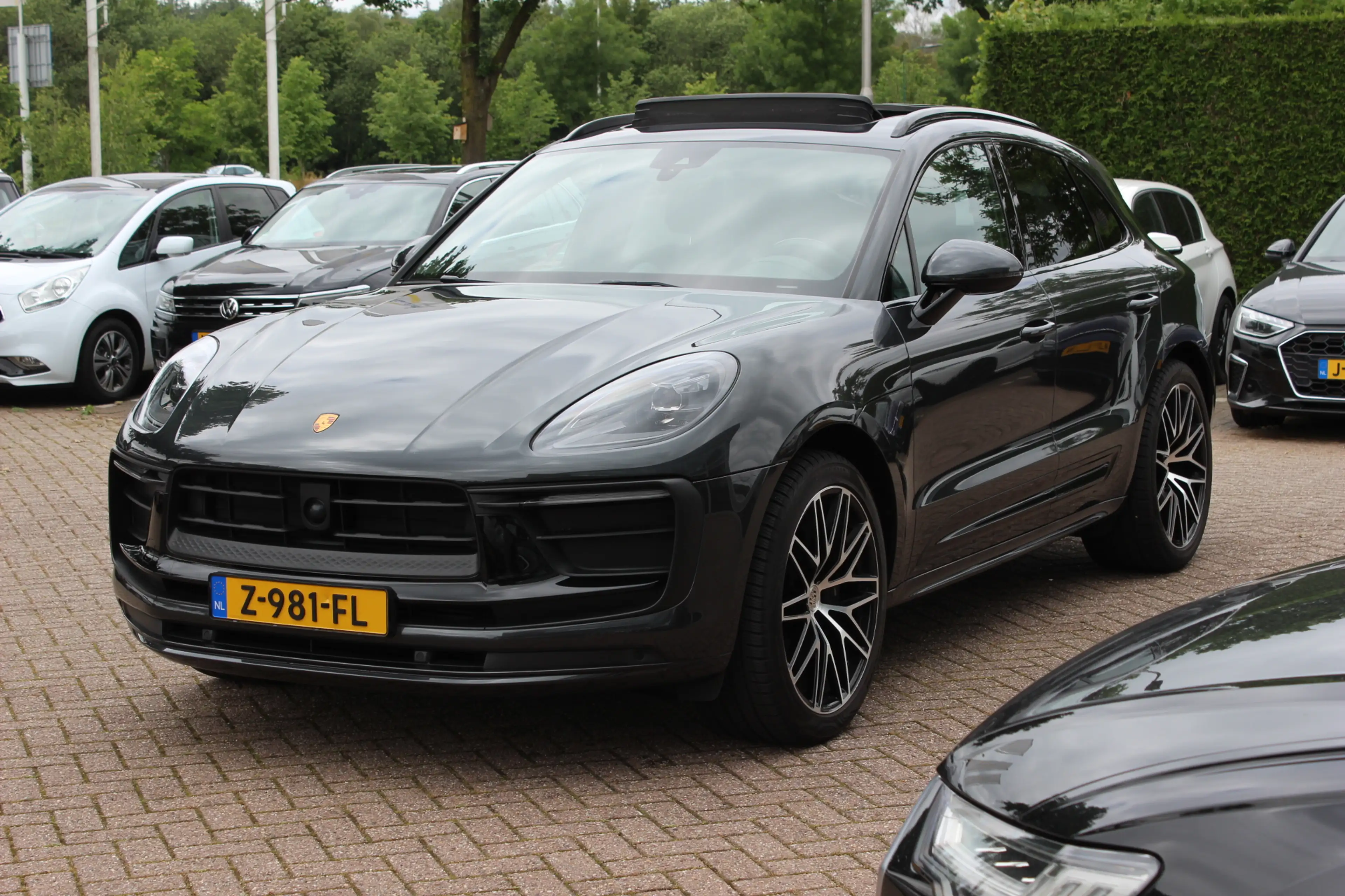 Porsche Macan 2.0 T / Trekhaak / Panoramadak / Camera / Luchtver — photo 6