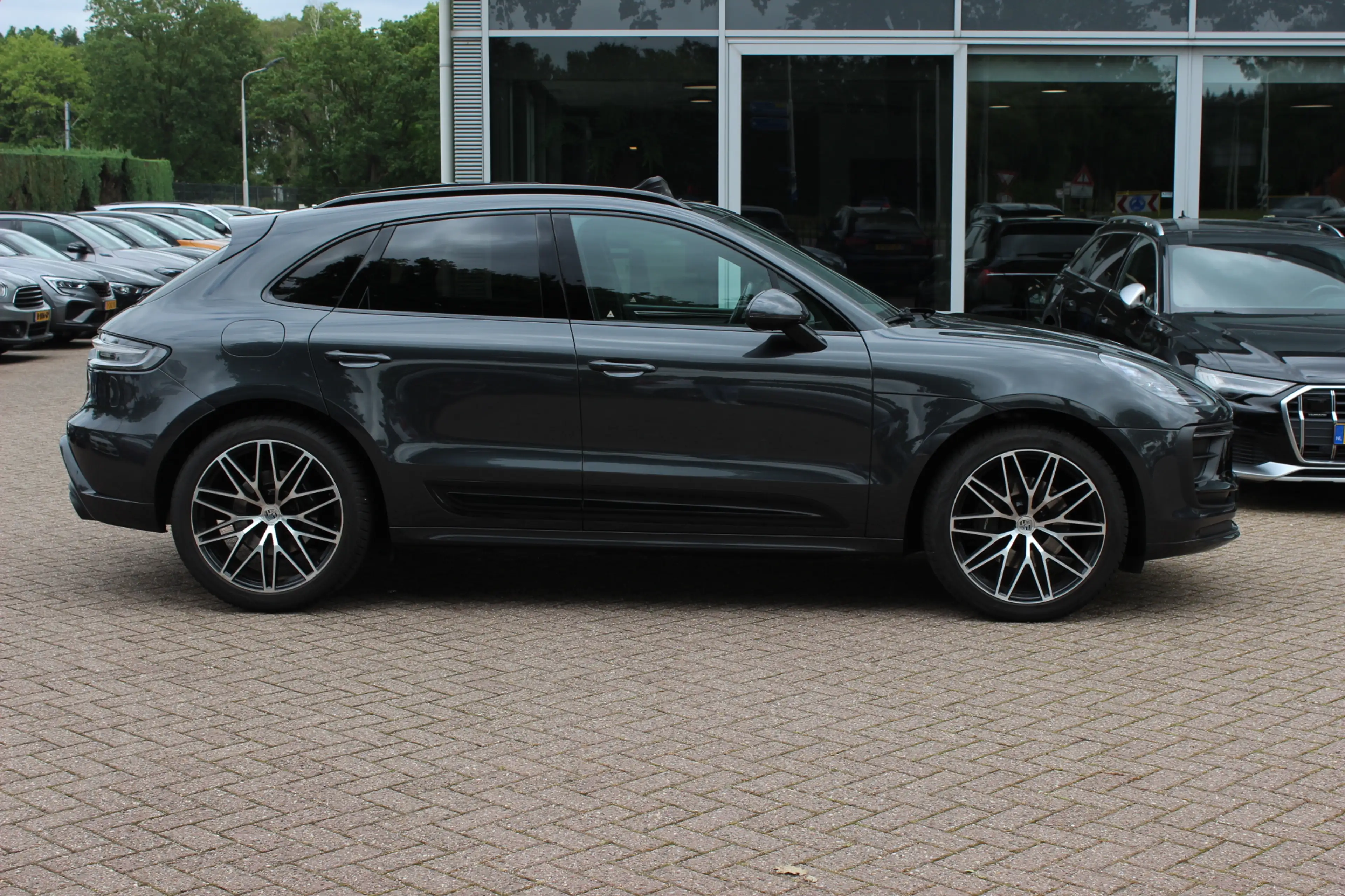 Porsche Macan 2.0 T / Trekhaak / Panoramadak / Camera / Luchtver — photo 5