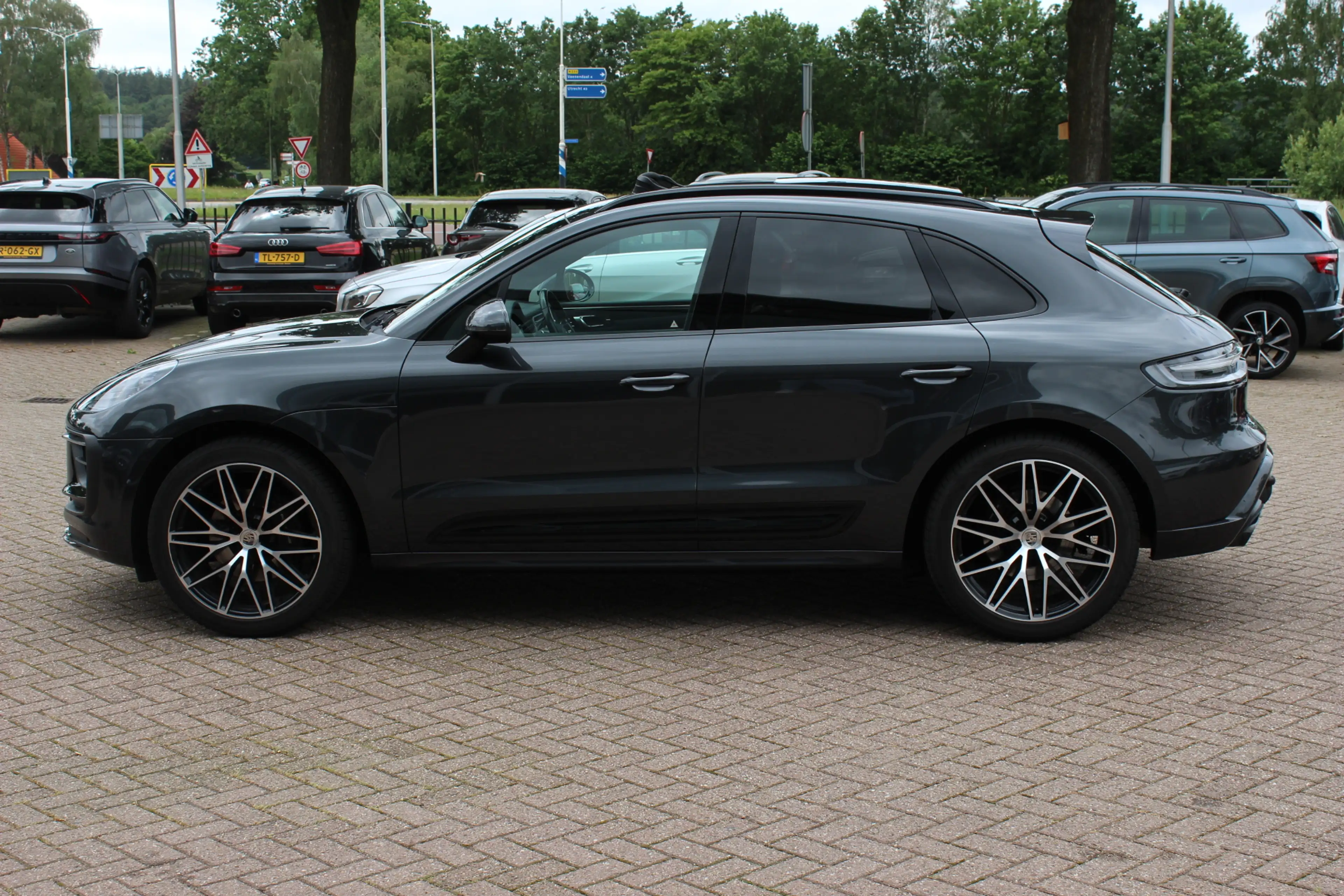 Porsche Macan 2.0 T / Trekhaak / Panoramadak / Camera / Luchtver — photo 7