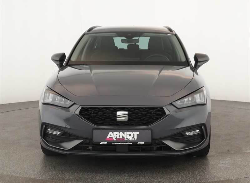 SEAT Leon Sportstourer 2.0 TDI DSG FR LED Nav Key Kam — photo 3
