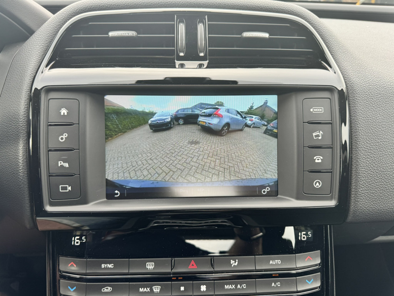 Jaguar XE 2.0 D Pure Automaat | Clima | Navi | Camera |  - G — photo 11