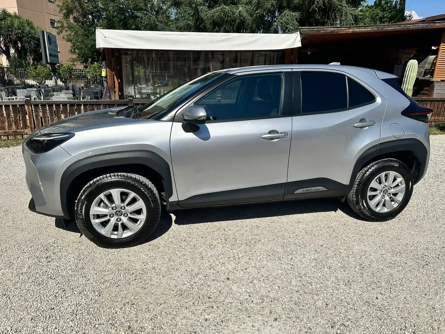 Toyota Yaris Cross 1.5 Hybrid 5p. E-CVT Trend AZIENDALE ITALIANA IVA Argento - 1
