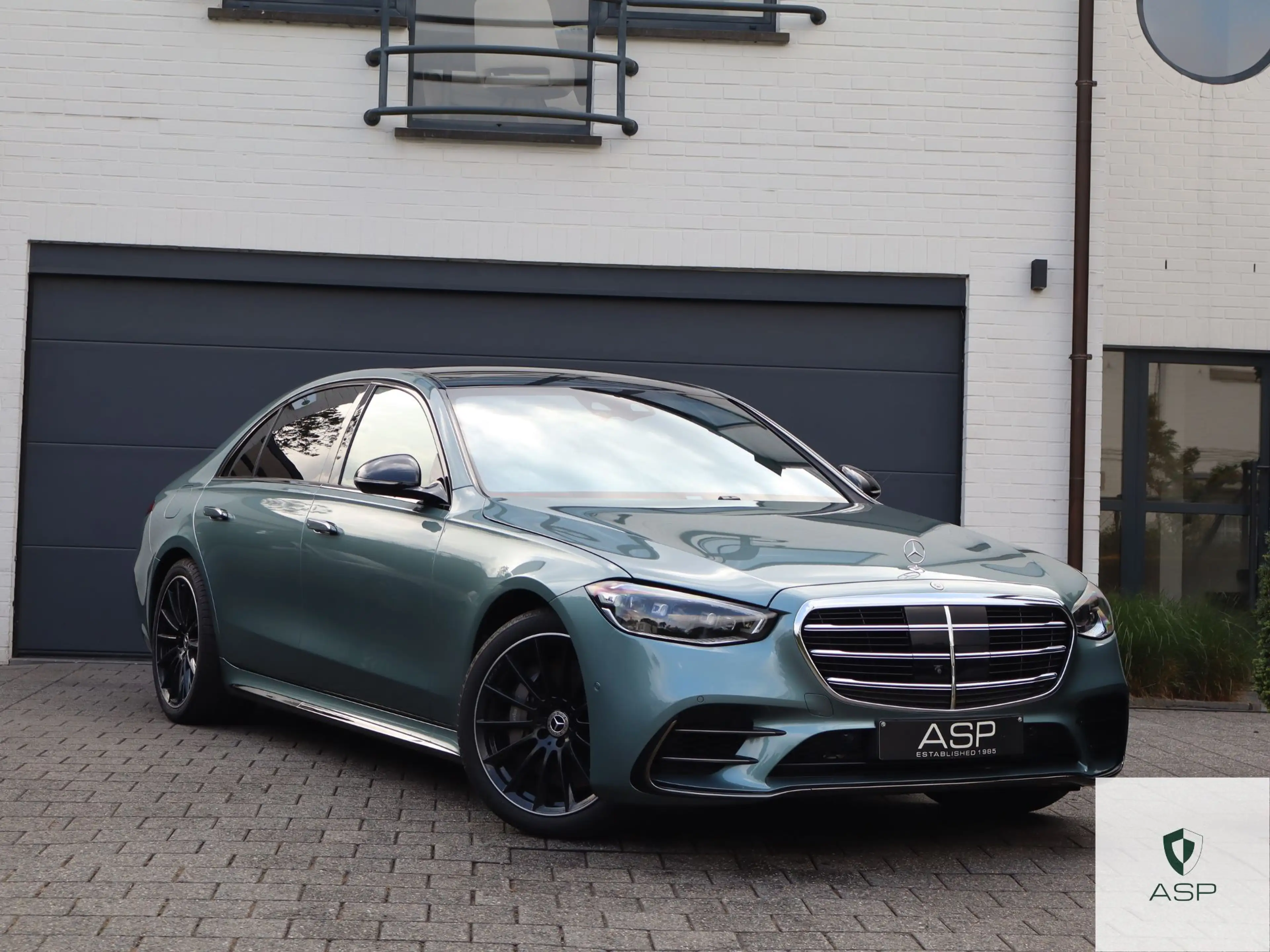 Mercedes-Benz S 580 Long 4-Matic | AMG Line | Nightpakket | Bumester | 2025 — photo 5