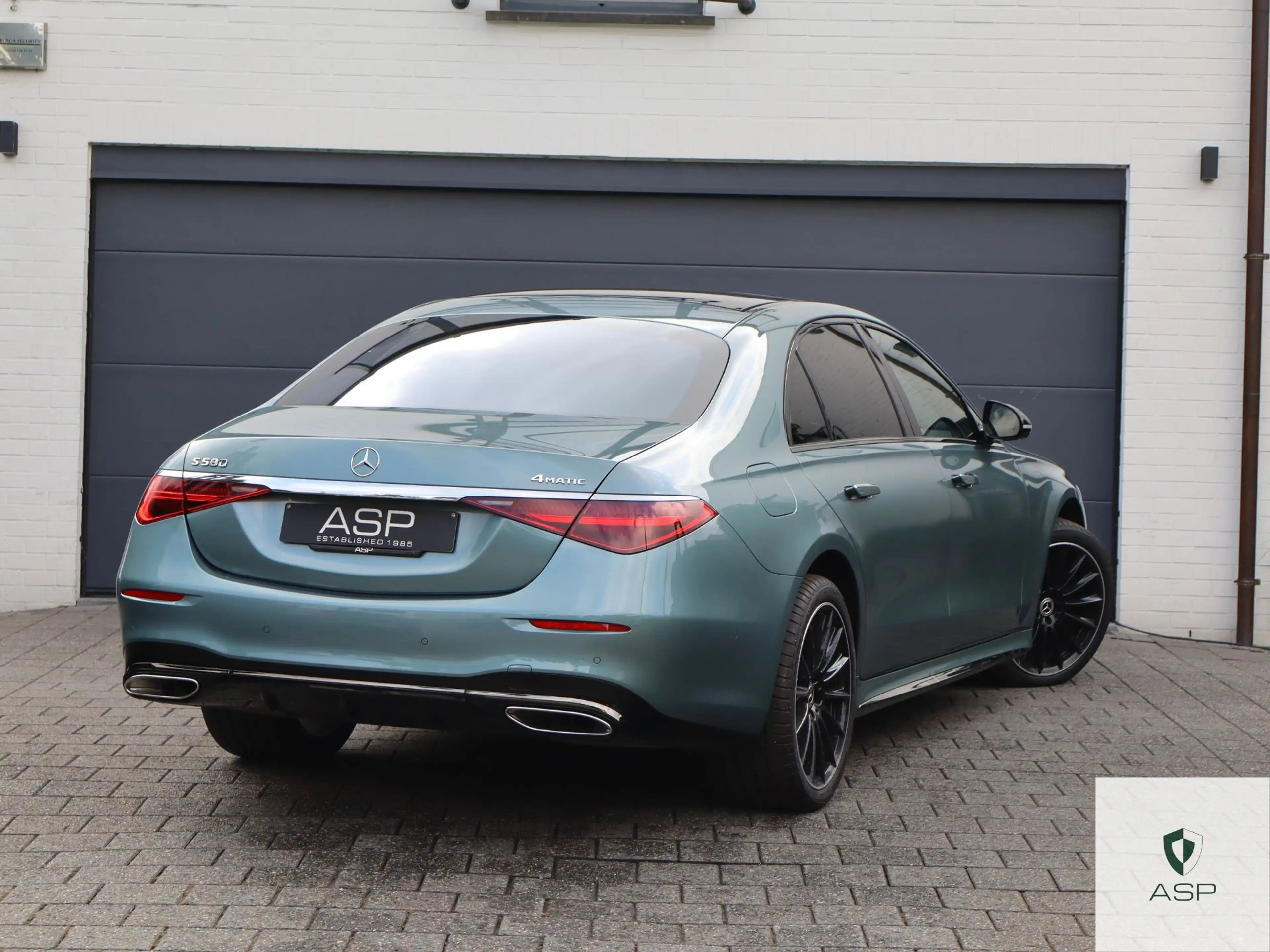 Mercedes-Benz S 580 Long 4-Matic | AMG Line | Nightpakket | Bumester | 2025 — photo 3