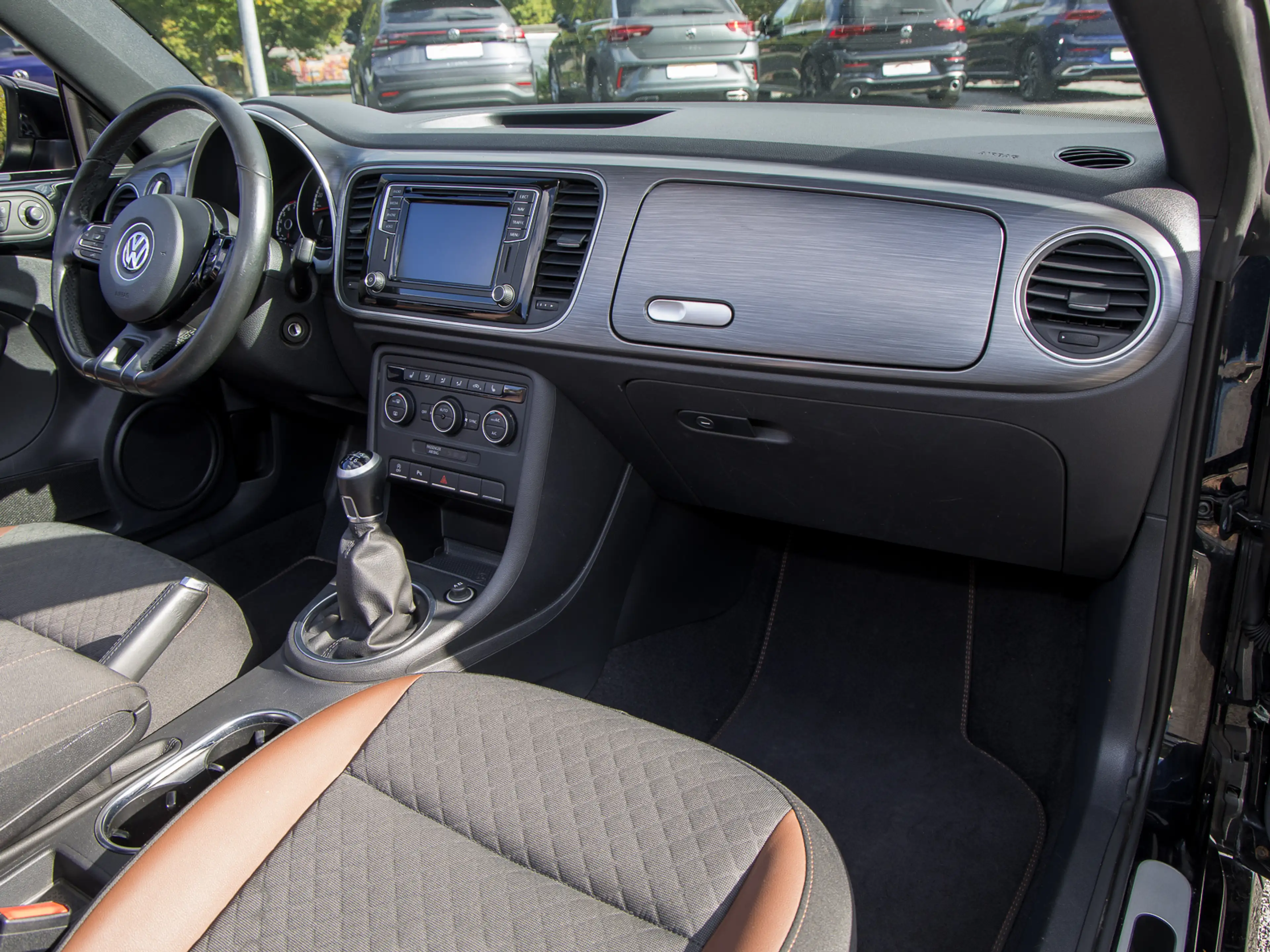 Volkswagen Beetle Cabriolet 1.4 TSI ALLSTAR NAVI XENON REARVIEW 18LM — photo 4