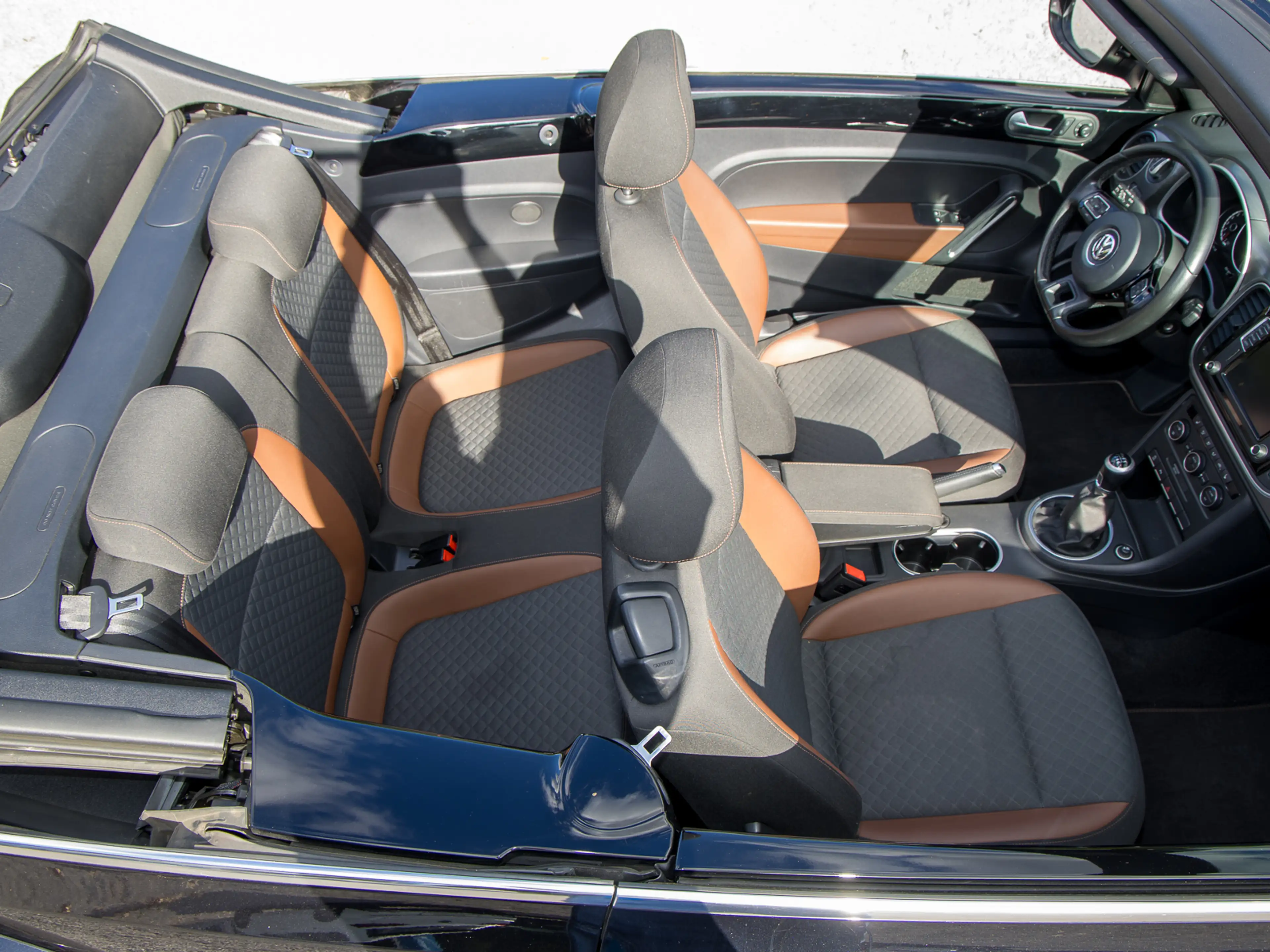 Volkswagen Beetle Cabriolet 1.4 TSI ALLSTAR NAVI XENON REARVIEW 18LM — photo 7