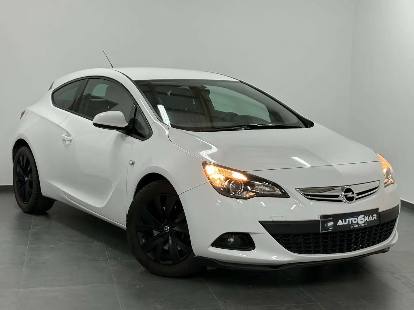 Opel Astra GTC 1.7 CDTi  - Airco - 1erMain - Carnet Blanc - 1