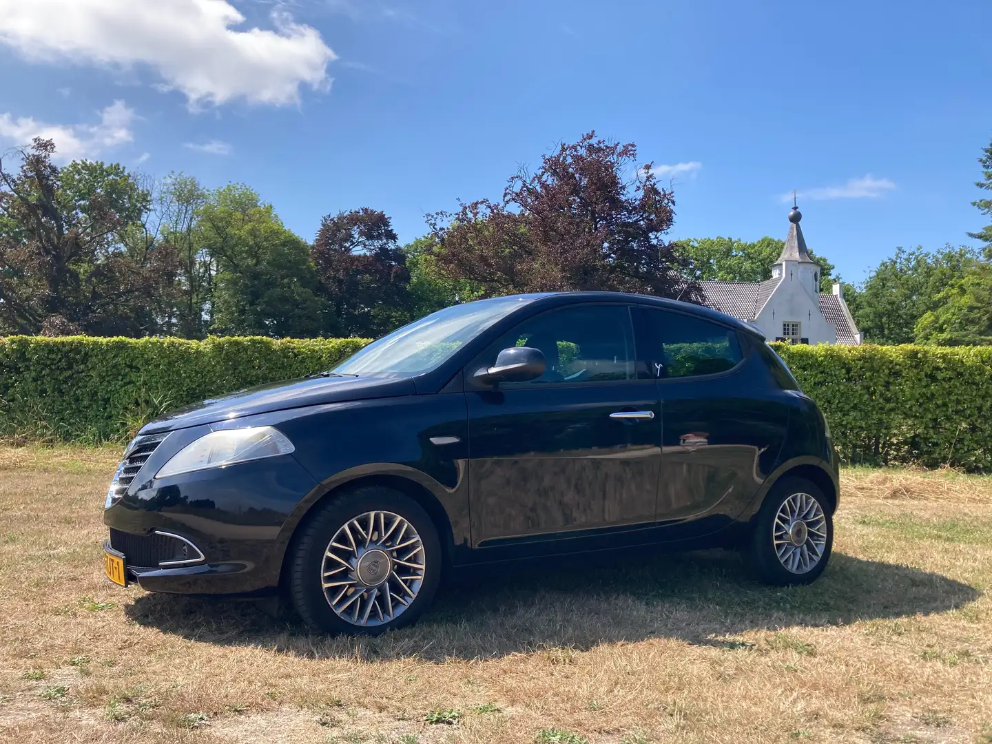 Lancia Ypsilon Ypsilon 0.9 TwinAir Platinum Zwart - 1