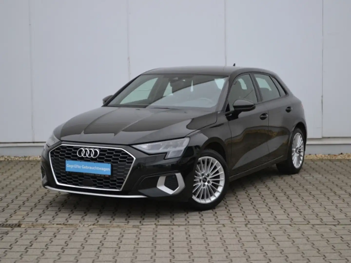 Audi A3 Sportback 35 TFSI Advanced LED/NAVI+VZE/17-ZOLL/V Schwarz - 2