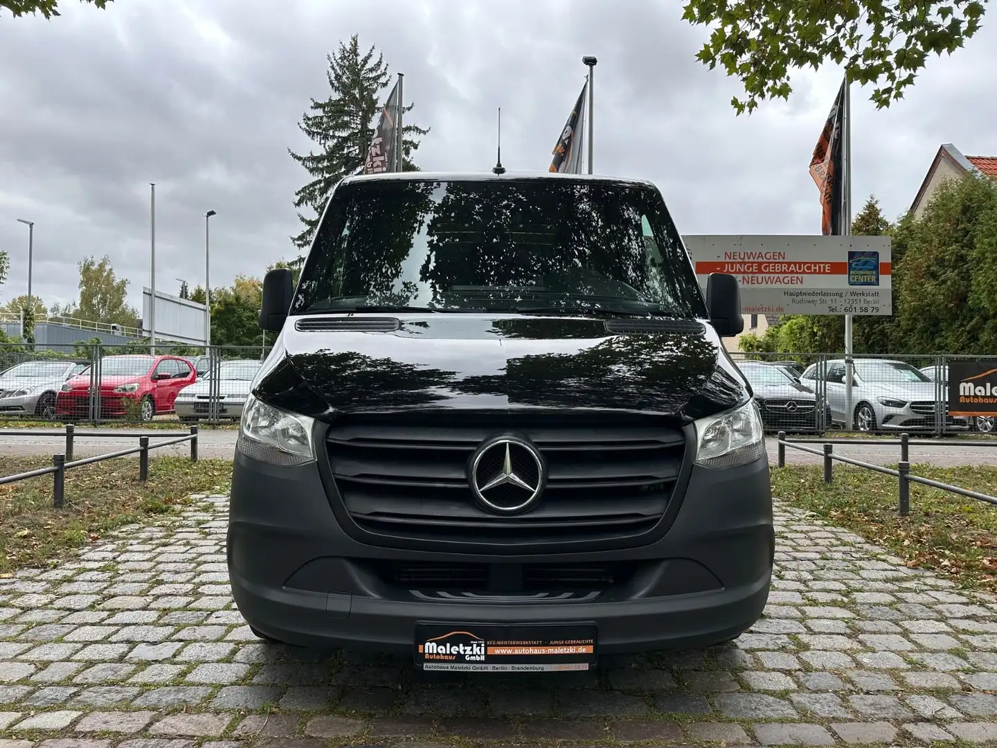 Mercedes-Benz Sprinter 214 CDI L2H1*Klima*MBUX*Navi*Tempomat* Schwarz - 2
